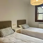 Bpirineos-parque Tilos 2 Apartman *