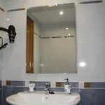 Bpirineos-parque Tilos 2 Apartman *