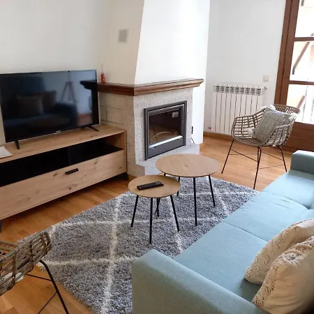 Bpirineos-parque Tilos 2 Apartment *