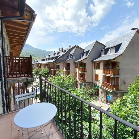 Bpirineos-parque Tilos 2 Apartman Benasque