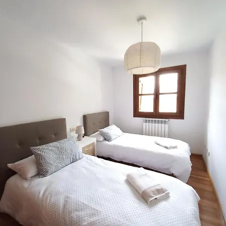Bpirineos-parque Tilos 2 Appartement Benasque
